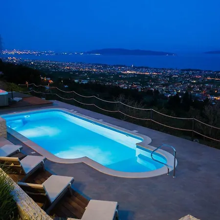 Blue Hill ヴィラ Kaštela