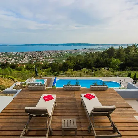 ヴィラ Blue Hill *