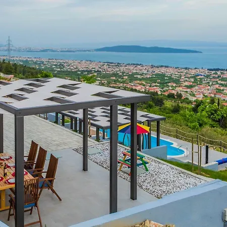וילה Blue Hill Kaštela