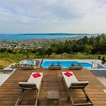 Villa Blue Hill *