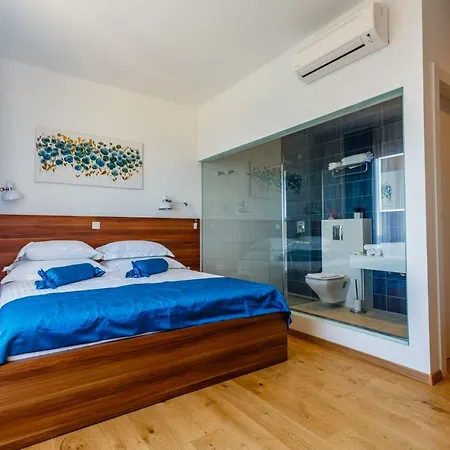 Blue Hill Villa *