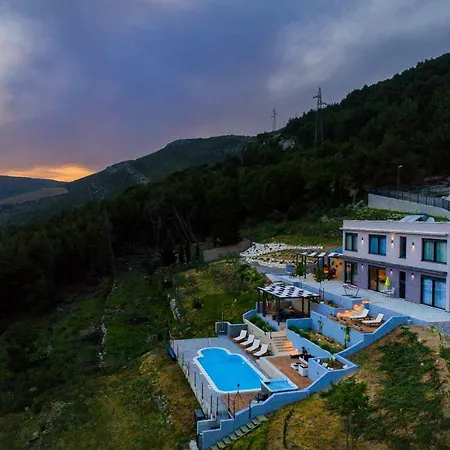 Blue Hill Villa
