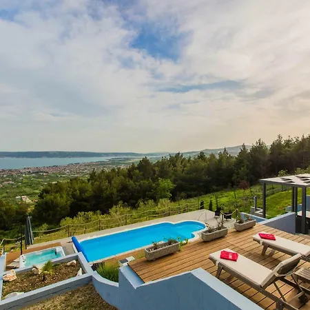 Villa Blue Hill *