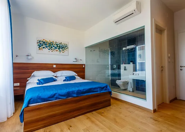 Blue Hill Villa *