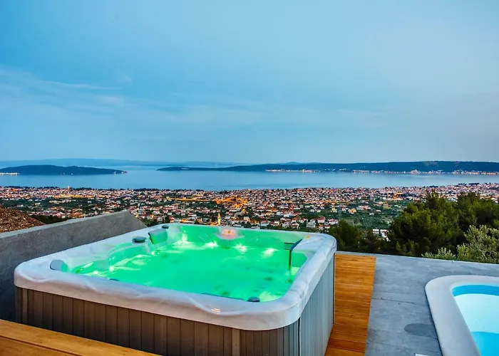 Villa Blue Hill